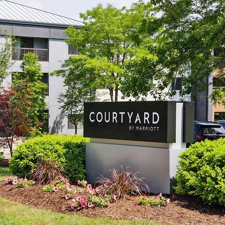 Courtyard Burlington Williston Ξενοδοχείο Εξωτερικό φωτογραφία