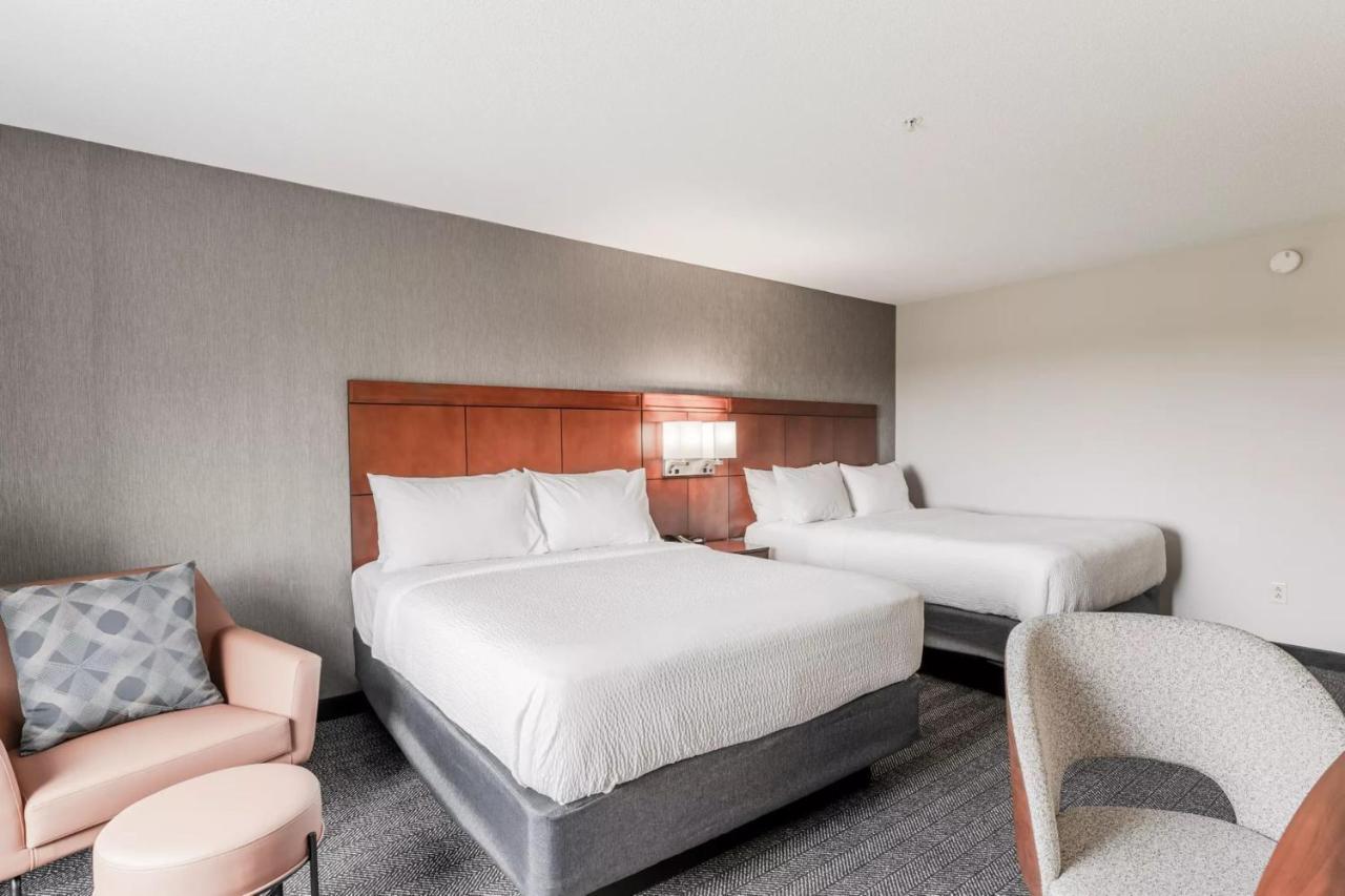 Courtyard Burlington Williston Ξενοδοχείο Εξωτερικό φωτογραφία
