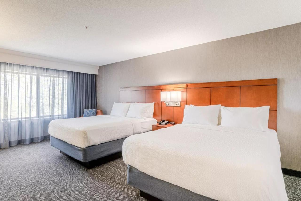 Courtyard Burlington Williston Ξενοδοχείο Εξωτερικό φωτογραφία
