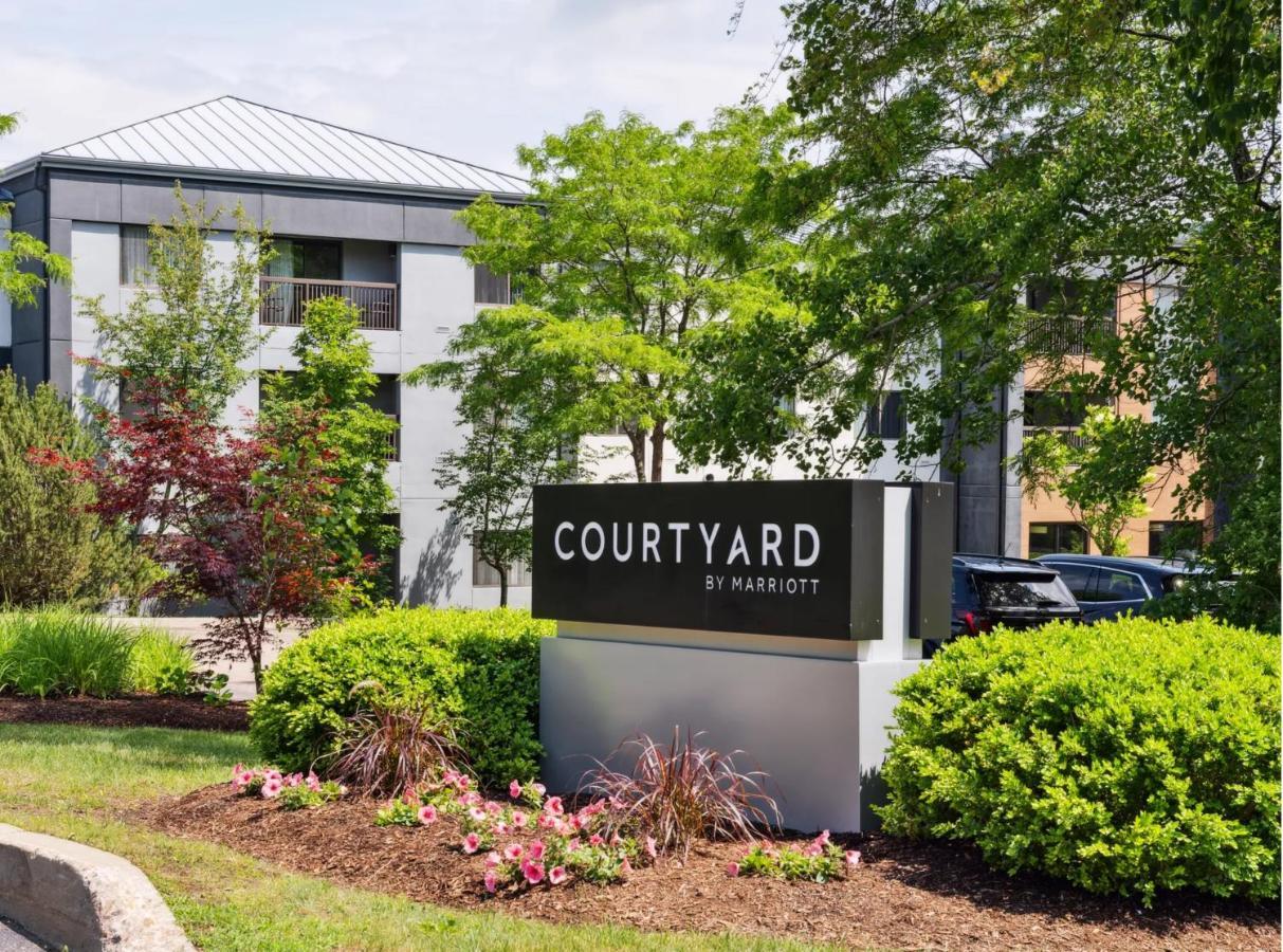 Courtyard Burlington Williston Ξενοδοχείο Εξωτερικό φωτογραφία