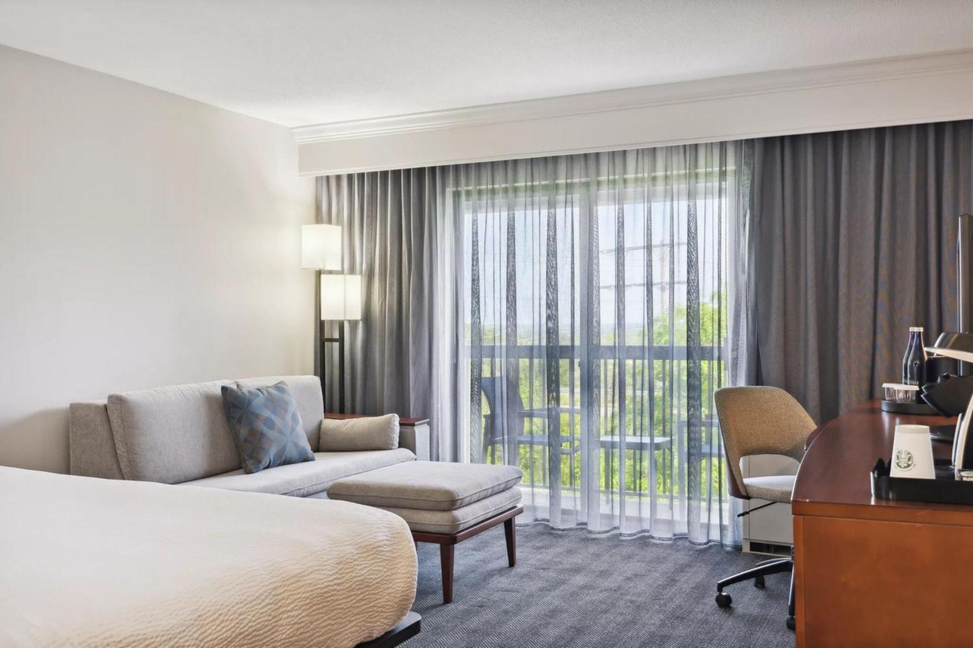 Courtyard Burlington Williston Ξενοδοχείο Εξωτερικό φωτογραφία