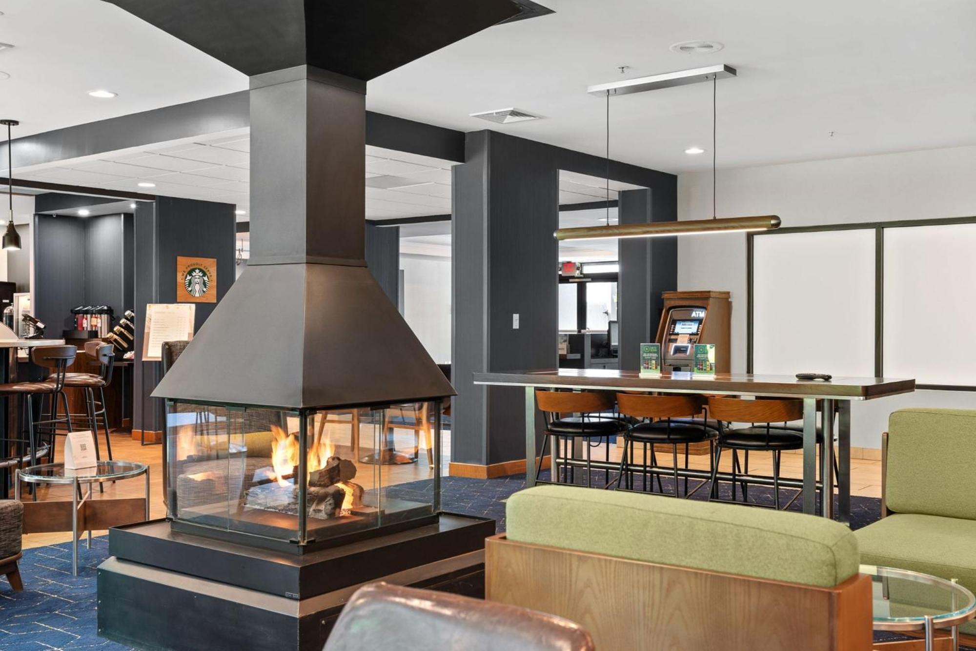 Courtyard Burlington Williston Ξενοδοχείο Εξωτερικό φωτογραφία