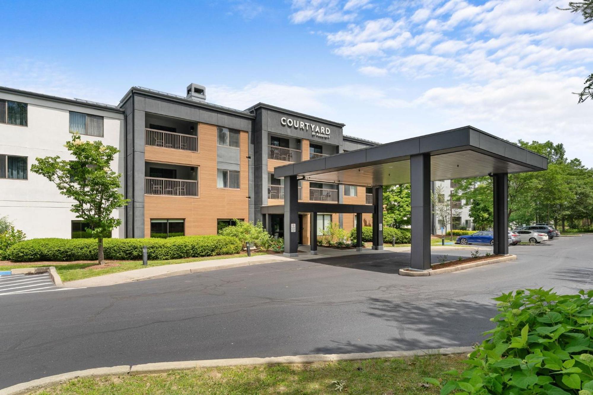 Courtyard Burlington Williston Ξενοδοχείο Εξωτερικό φωτογραφία