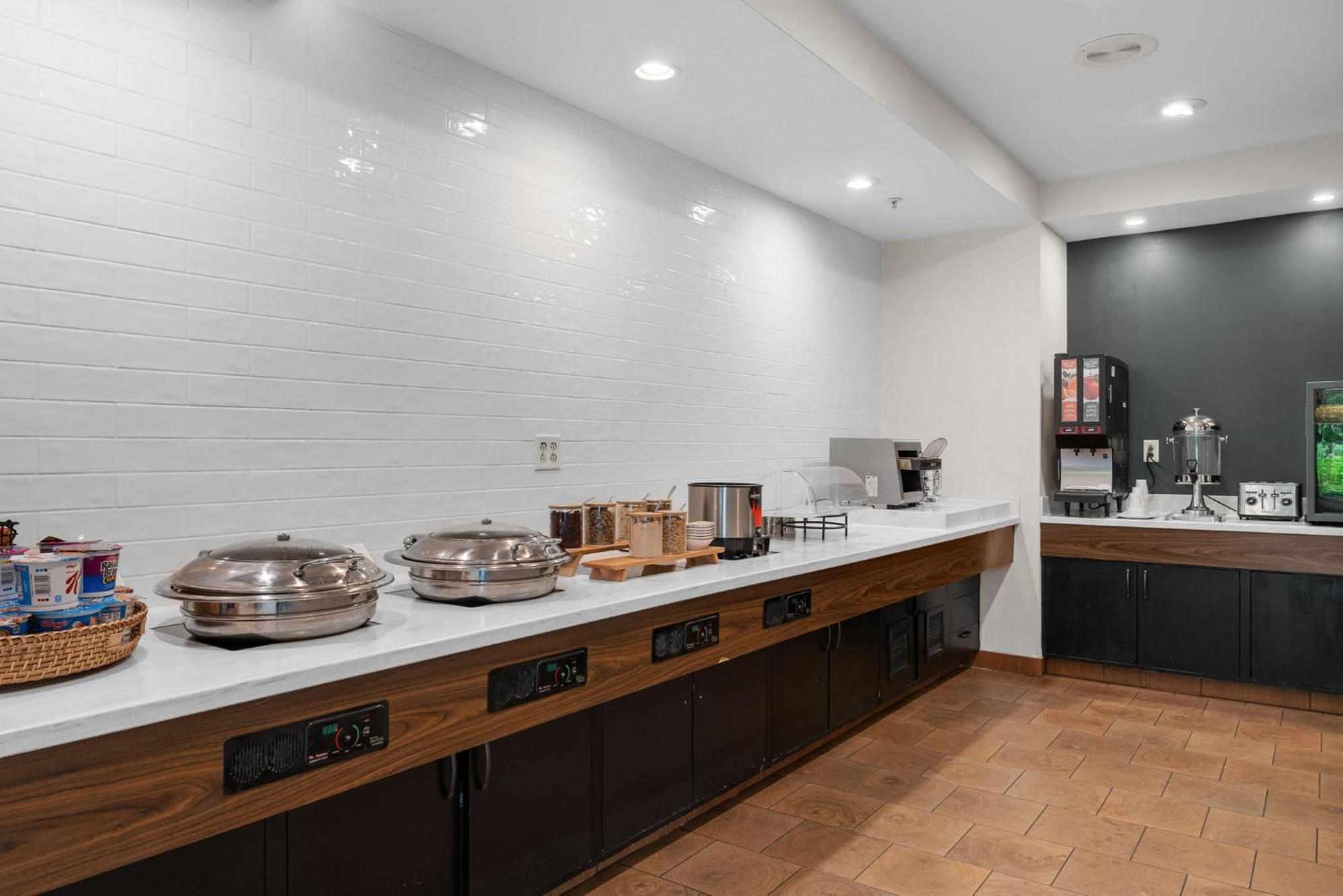 Courtyard Burlington Williston Ξενοδοχείο Εξωτερικό φωτογραφία