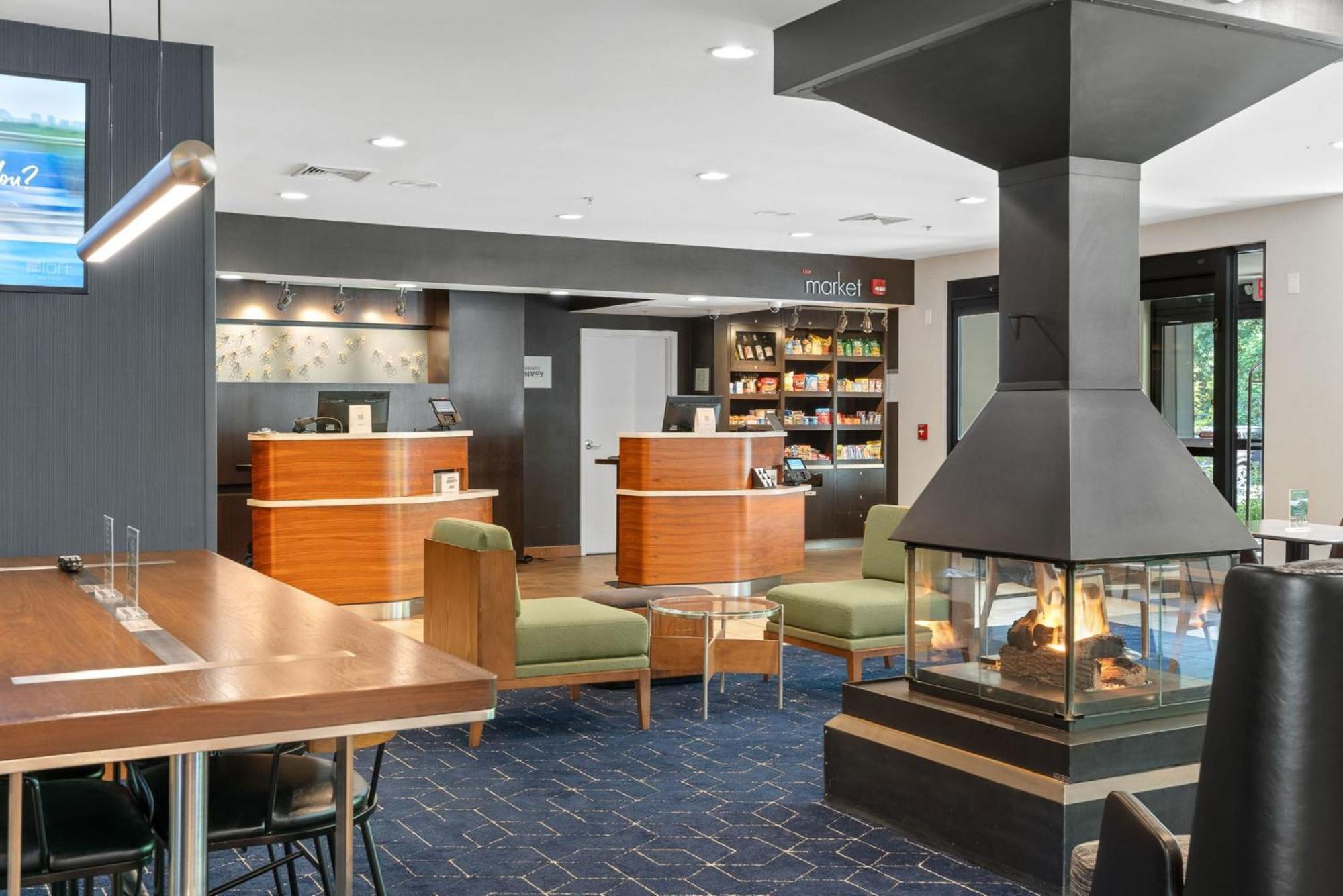 Courtyard Burlington Williston Ξενοδοχείο Εξωτερικό φωτογραφία