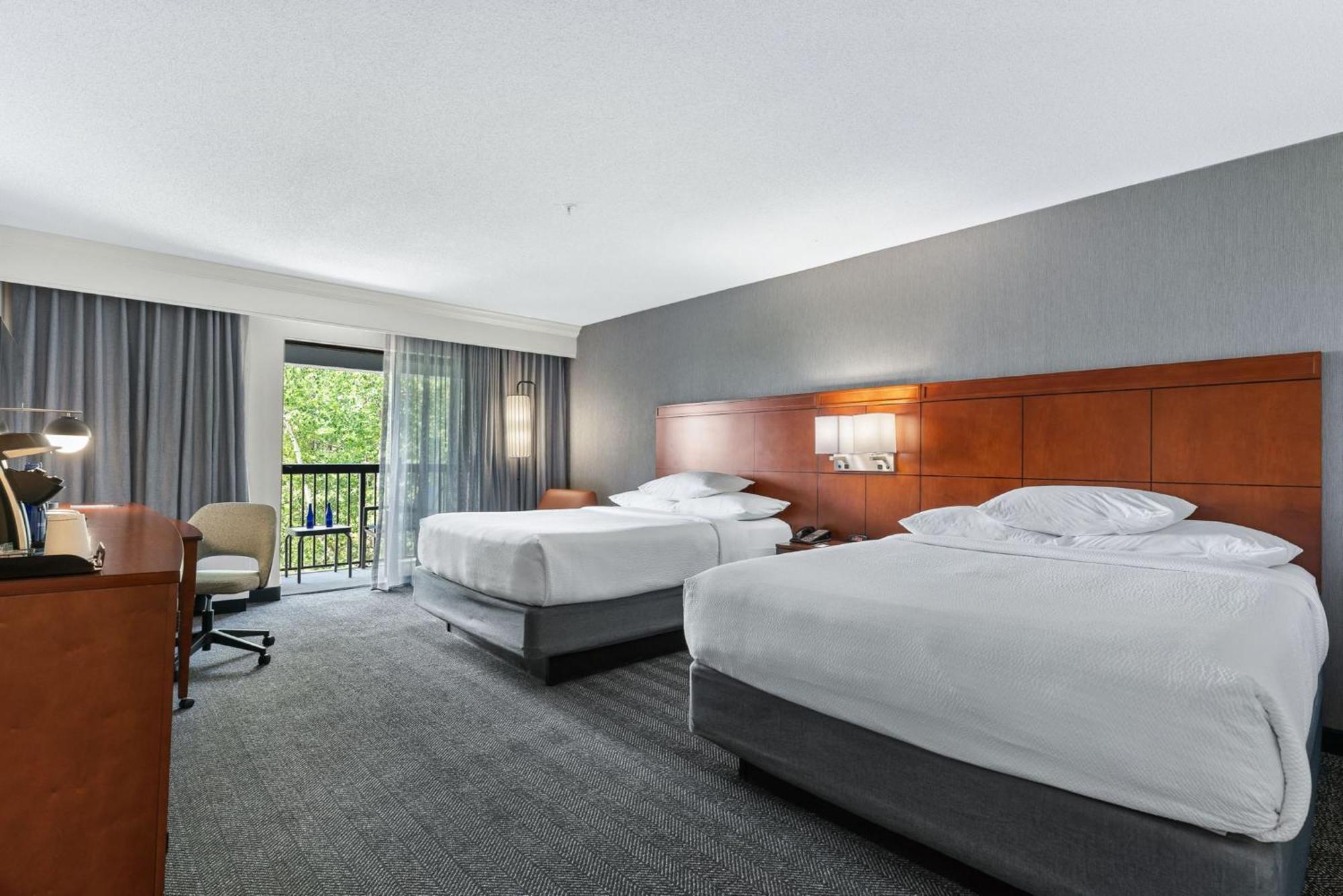 Courtyard Burlington Williston Ξενοδοχείο Εξωτερικό φωτογραφία