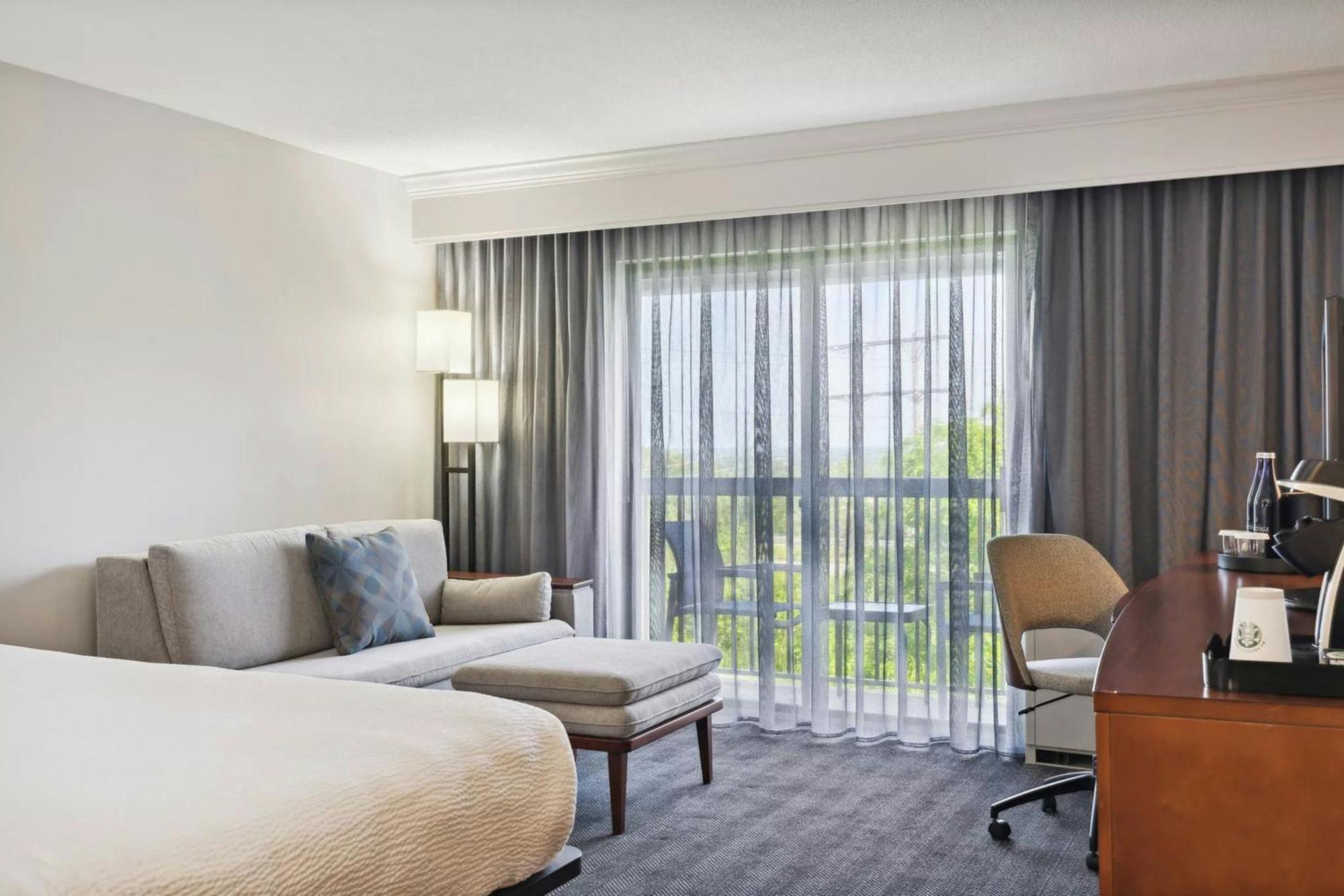 Courtyard Burlington Williston Ξενοδοχείο Εξωτερικό φωτογραφία