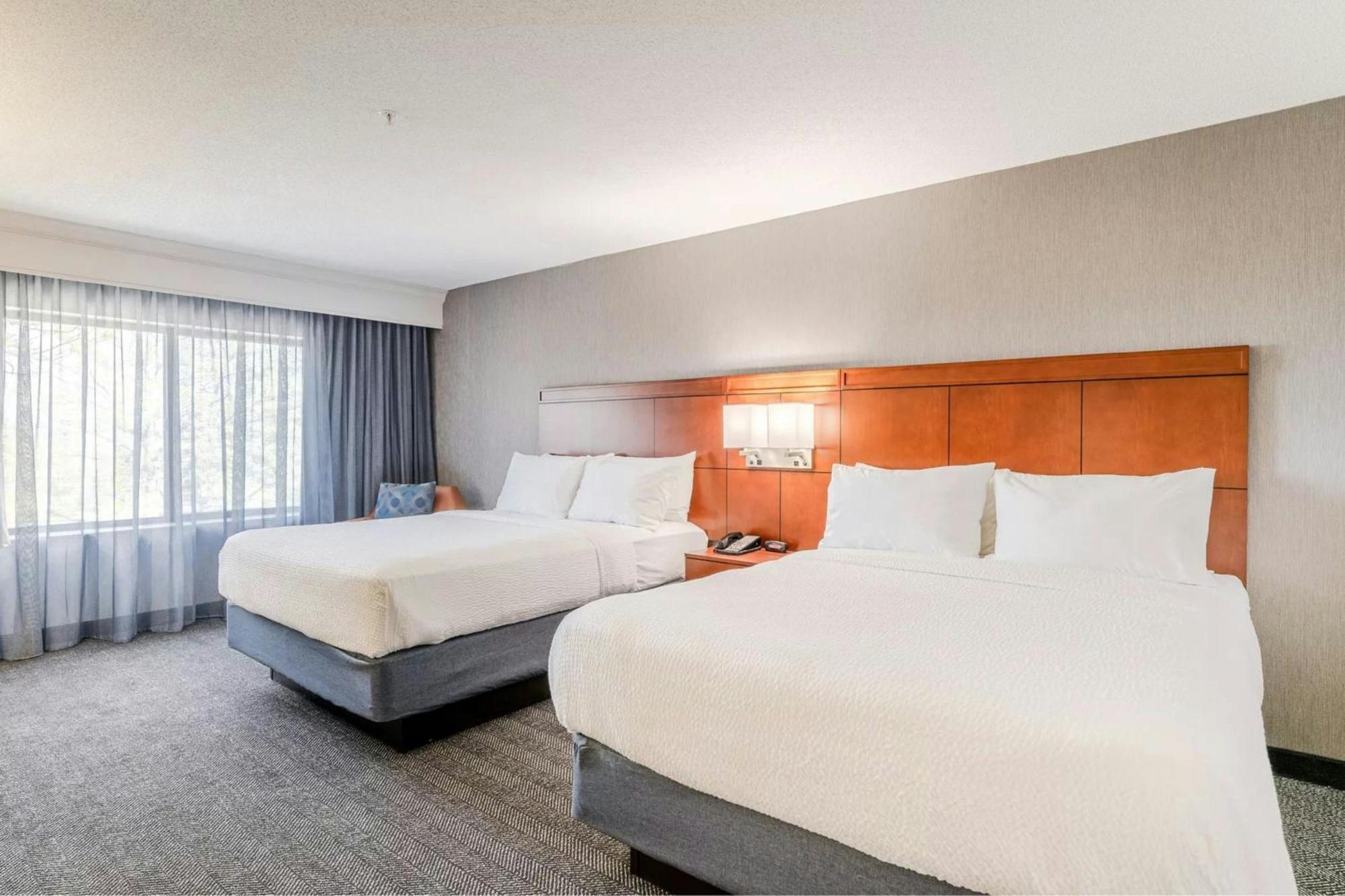 Courtyard Burlington Williston Ξενοδοχείο Εξωτερικό φωτογραφία