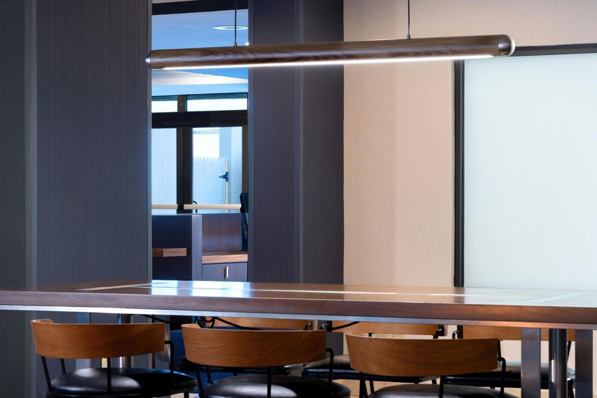 Courtyard Burlington Williston Ξενοδοχείο Εξωτερικό φωτογραφία