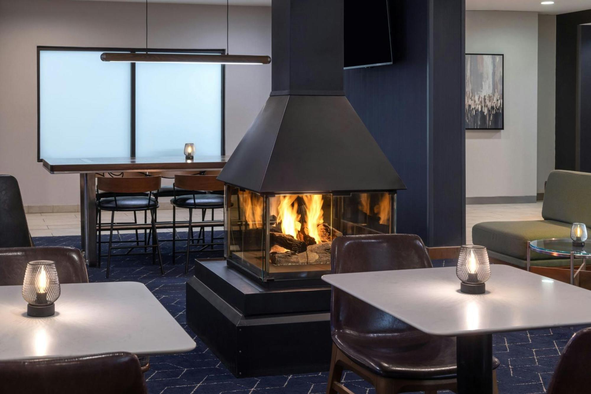 Courtyard Burlington Williston Ξενοδοχείο Εξωτερικό φωτογραφία