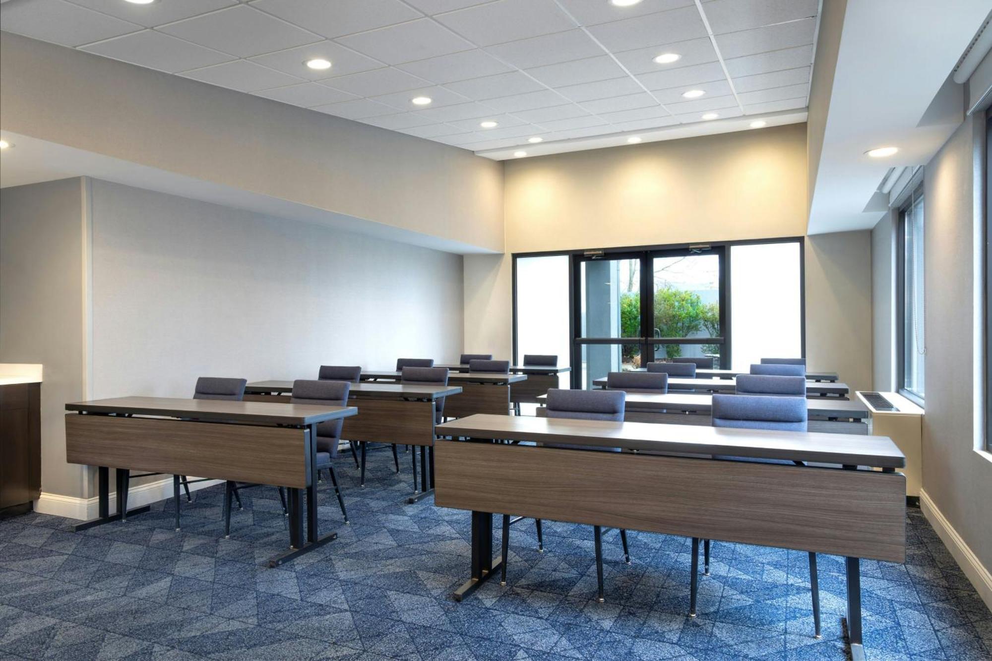 Courtyard Burlington Williston Ξενοδοχείο Εξωτερικό φωτογραφία